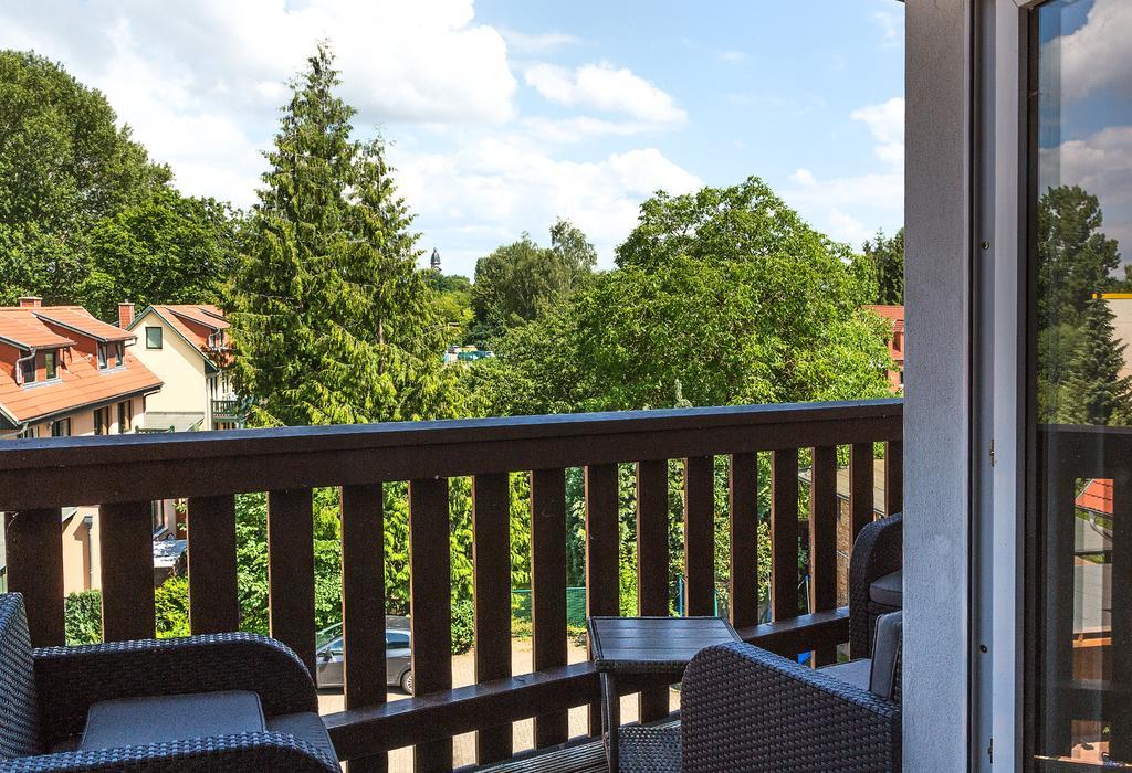 Uferpromenade Apartment Варен Екстериор снимка