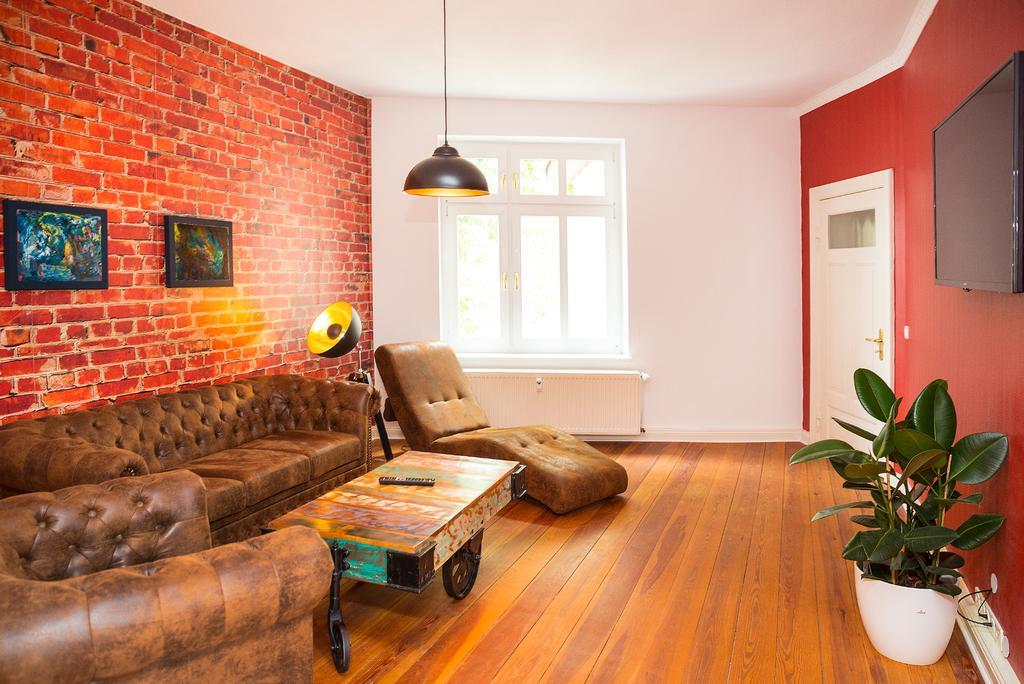 Uferpromenade Apartment Варен Екстериор снимка