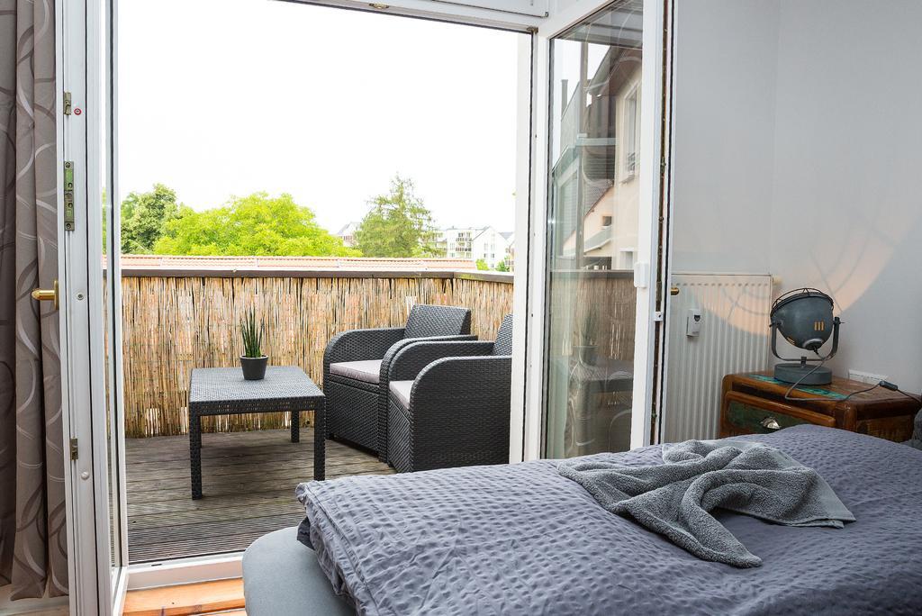 Uferpromenade Apartment Варен Екстериор снимка